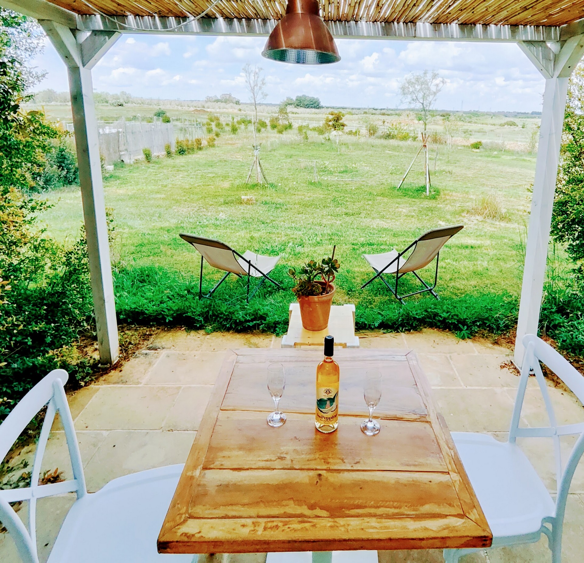 Vista della masseria Tenuta Sofia di sera