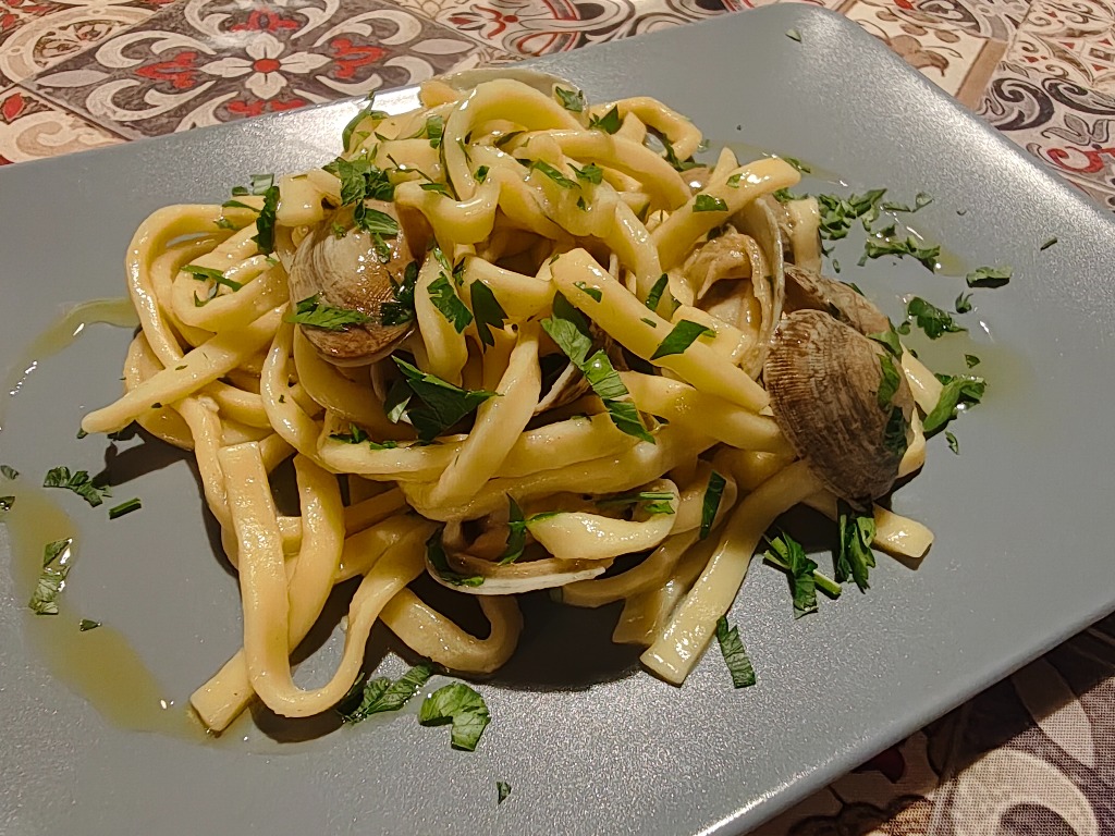 Tagliolini caserecci alle vongole